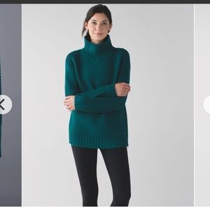 LULULEMON KARMA KURMASANA SWEATER